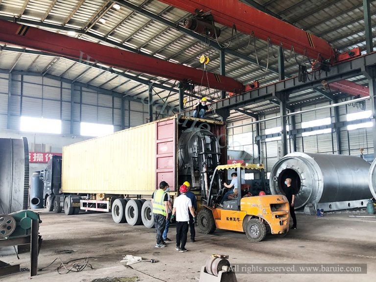 Kenya 3T pyrolysis machine delivery 3